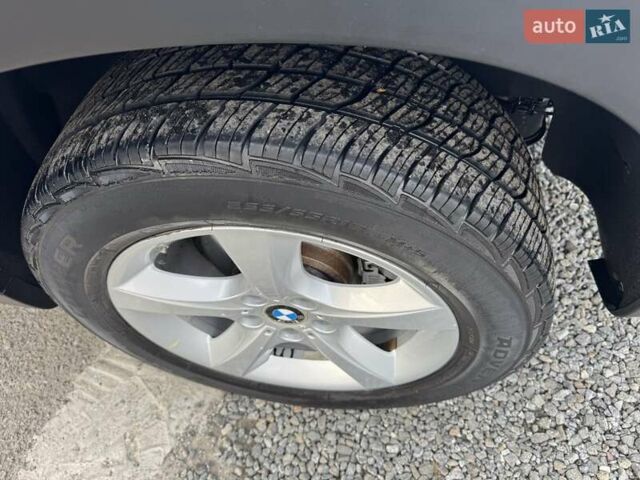Сірий БМВ Х5, об'ємом двигуна 3 л та пробігом 240 тис. км за 10900 $, фото 58 на Automoto.ua