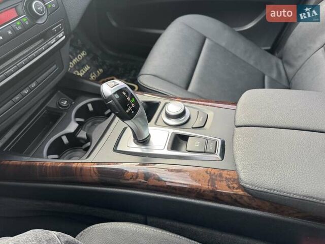 Сірий БМВ Х5, об'ємом двигуна 3 л та пробігом 240 тис. км за 10900 $, фото 5 на Automoto.ua