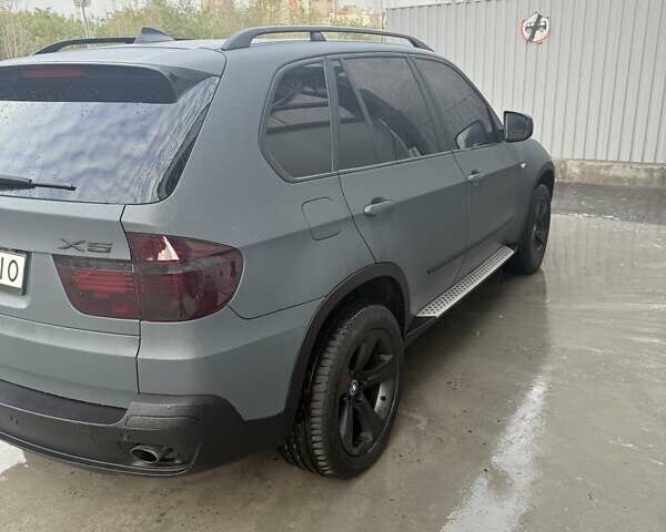 Серый БМВ Х5, объемом двигателя 3 л и пробегом 370 тыс. км за 15800 $, фото 6 на Automoto.ua