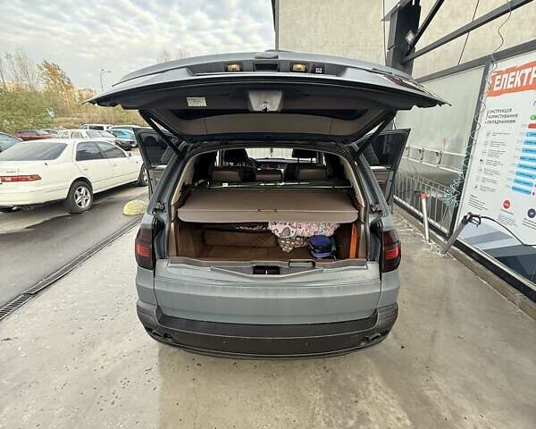 Серый БМВ Х5, объемом двигателя 3 л и пробегом 370 тыс. км за 15800 $, фото 8 на Automoto.ua