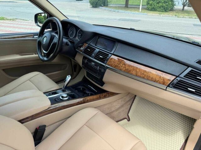 Сірий БМВ Х5, об'ємом двигуна 3 л та пробігом 338 тис. км за 14000 $, фото 9 на Automoto.ua