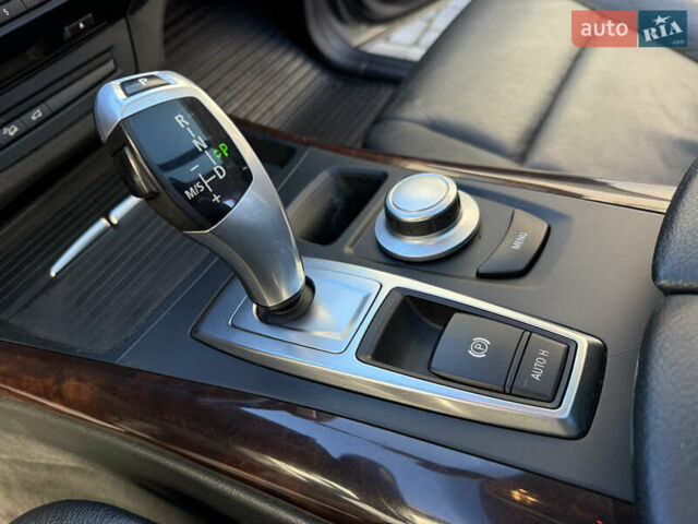 Сірий БМВ Х5, об'ємом двигуна 3 л та пробігом 260 тис. км за 11700 $, фото 42 на Automoto.ua