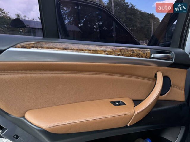 Сірий БМВ Х5, об'ємом двигуна 3 л та пробігом 387 тис. км за 12650 $, фото 41 на Automoto.ua