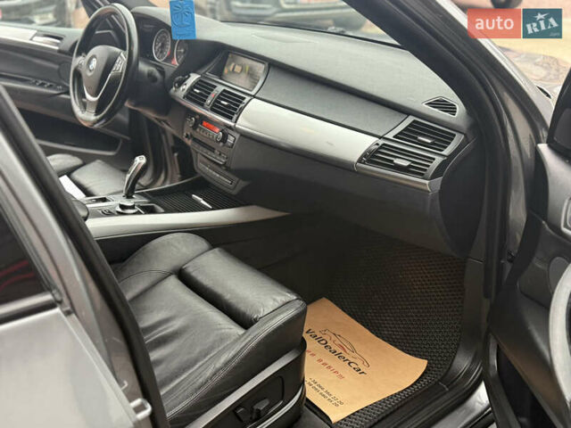 Серый БМВ Х5, объемом двигателя 3 л и пробегом 235 тыс. км за 17500 $, фото 21 на Automoto.ua