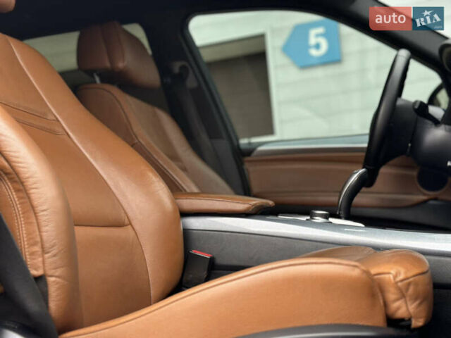 Серый БМВ Х5, объемом двигателя 3 л и пробегом 360 тыс. км за 15750 $, фото 53 на Automoto.ua