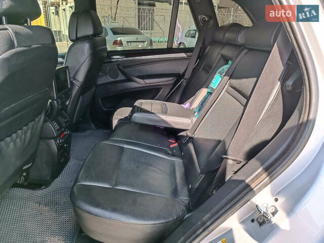 Серый БМВ Х5, объемом двигателя 3 л и пробегом 209 тыс. км за 10840 $, фото 29 на Automoto.ua