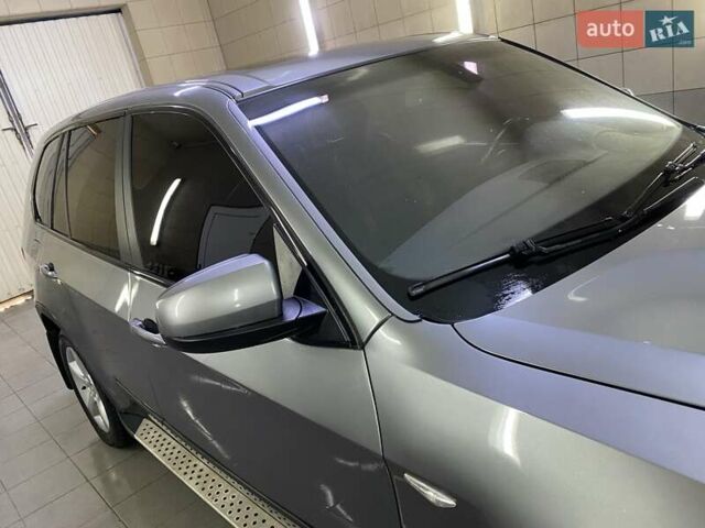 Серый БМВ Х5, объемом двигателя 3 л и пробегом 200 тыс. км за 13999 $, фото 8 на Automoto.ua