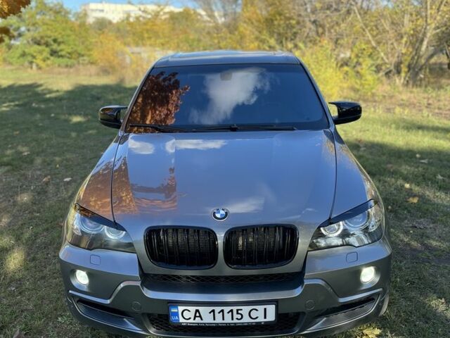 Серый БМВ Х5, объемом двигателя 4.8 л и пробегом 197 тыс. км за 12000 $, фото 2 на Automoto.ua