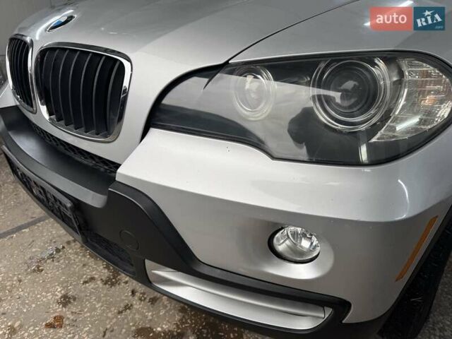 Сірий БМВ Х5, об'ємом двигуна 3 л та пробігом 240 тис. км за 10900 $, фото 71 на Automoto.ua
