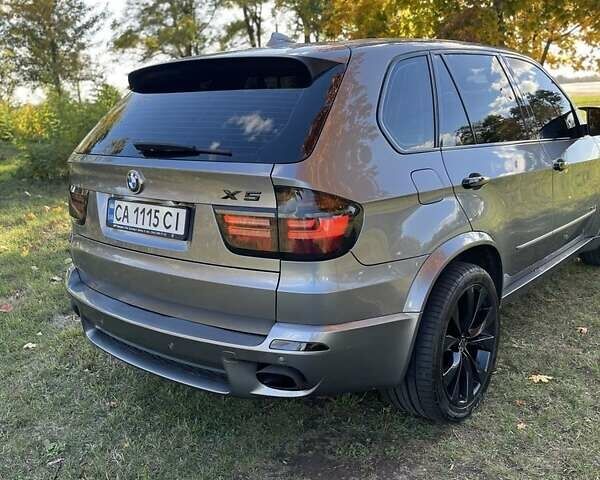 Серый БМВ Х5, объемом двигателя 4.8 л и пробегом 197 тыс. км за 12000 $, фото 5 на Automoto.ua