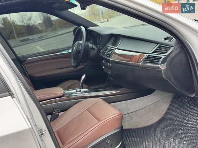 БМВ Х5 2008 в Кривом Роге на Automoto.ua Серый БМВ Х5, объемом двигателя 3 л и пробегом 177 тыс. км за 8950 $, фото 21 на Automoto.ua