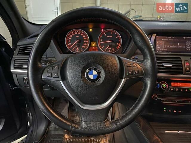 Серый БМВ Х5, объемом двигателя 3 л и пробегом 200 тыс. км за 13999 $, фото 34 на Automoto.ua