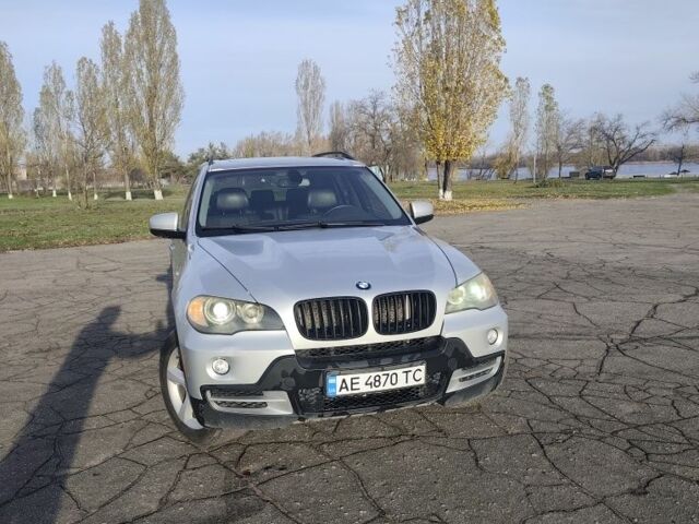 Сірий БМВ Х5, об'ємом двигуна 3 л та пробігом 320 тис. км за 12500 $, фото 2 на Automoto.ua