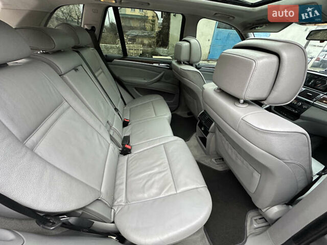 Серый БМВ Х5, объемом двигателя 3 л и пробегом 240 тыс. км за 11000 $, фото 22 на Automoto.ua