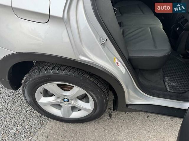 Сірий БМВ Х5, об'ємом двигуна 3 л та пробігом 240 тис. км за 10900 $, фото 29 на Automoto.ua