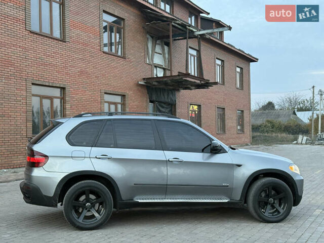 Серый БМВ Х5, объемом двигателя 3 л и пробегом 254 тыс. км за 13999 $, фото 6 на Automoto.ua