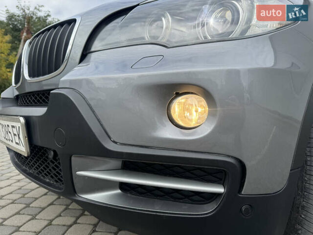 Серый БМВ Х5, объемом двигателя 3 л и пробегом 283 тыс. км за 13950 $, фото 11 на Automoto.ua