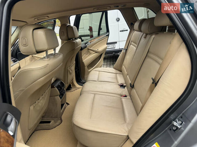 Серый БМВ Х5, объемом двигателя 3 л и пробегом 283 тыс. км за 13950 $, фото 27 на Automoto.ua