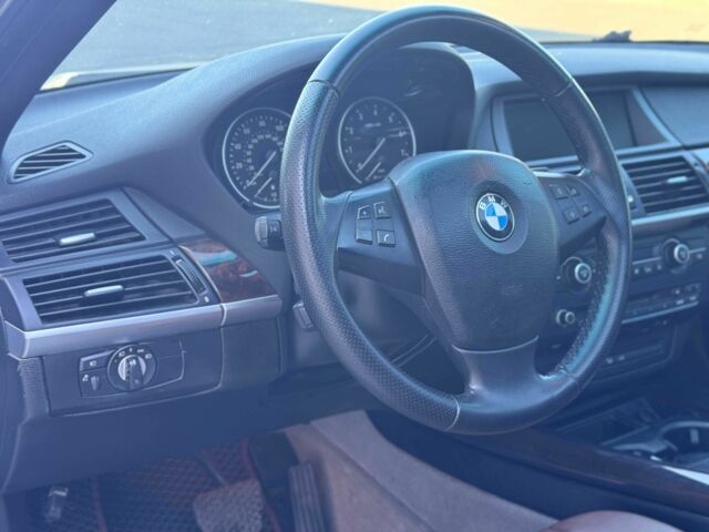 Серый БМВ Х5, объемом двигателя 3 л и пробегом 187 тыс. км за 8999 $, фото 22 на Automoto.ua
