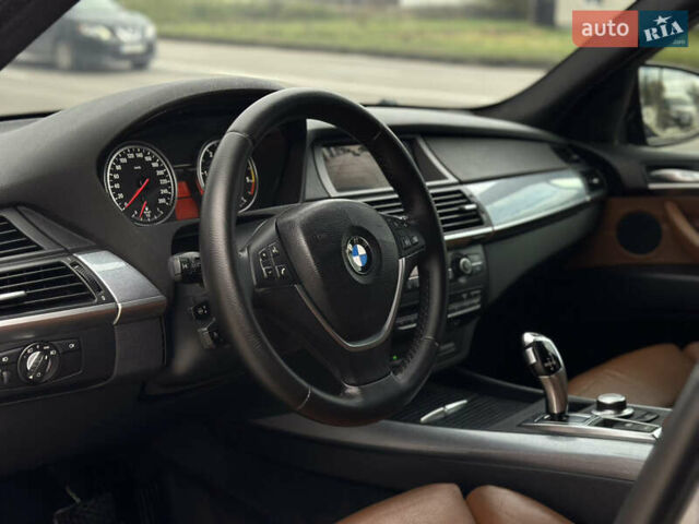 Серый БМВ Х5, объемом двигателя 3 л и пробегом 360 тыс. км за 15750 $, фото 37 на Automoto.ua