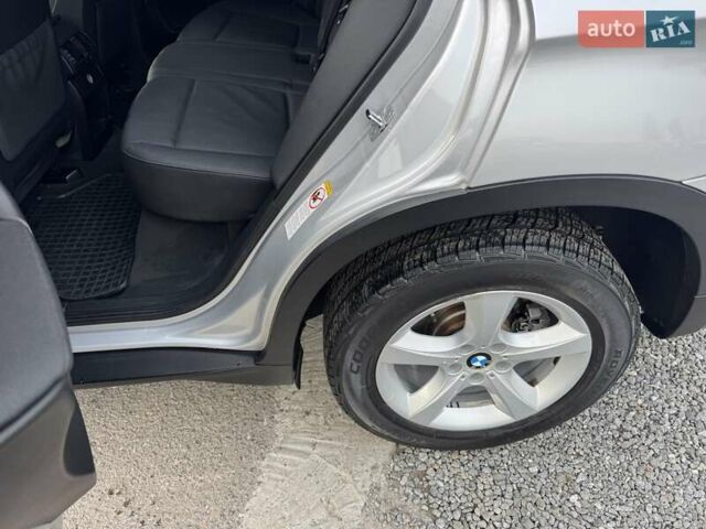 Сірий БМВ Х5, об'ємом двигуна 3 л та пробігом 240 тис. км за 10900 $, фото 57 на Automoto.ua