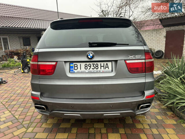 Сірий БМВ Х5, об'ємом двигуна 3 л та пробігом 288 тис. км за 17300 $, фото 7 на Automoto.ua