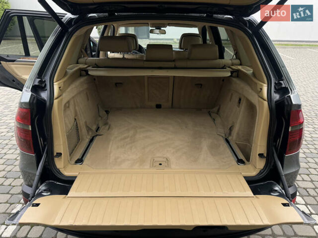 Серый БМВ Х5, объемом двигателя 3 л и пробегом 283 тыс. км за 13950 $, фото 23 на Automoto.ua