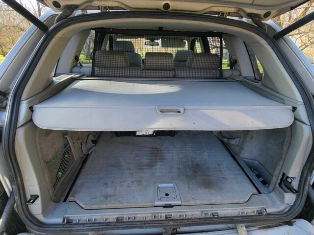 Серый БМВ Х5, объемом двигателя 3 л и пробегом 358 тыс. км за 6800 $, фото 4 на Automoto.ua