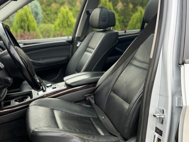 Сірий БМВ Х5, об'ємом двигуна 3 л та пробігом 401 тис. км за 11750 $, фото 15 на Automoto.ua