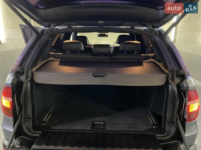 Серый БМВ Х5, объемом двигателя 3 л и пробегом 200 тыс. км за 13999 $, фото 37 на Automoto.ua