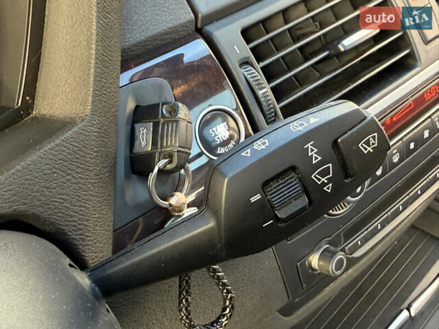 Сірий БМВ Х5, об'ємом двигуна 3 л та пробігом 260 тис. км за 11700 $, фото 44 на Automoto.ua