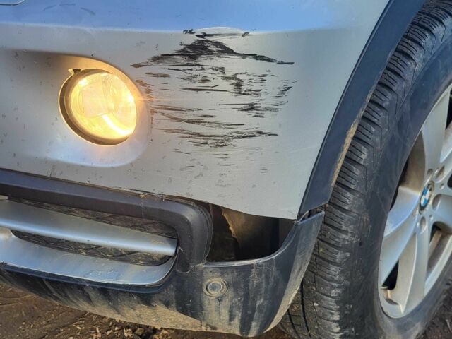 Серый БМВ Х5, объемом двигателя 3 л и пробегом 358 тыс. км за 6800 $, фото 7 на Automoto.ua