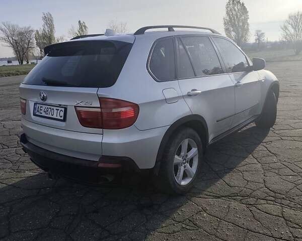 Сірий БМВ Х5, об'ємом двигуна 3 л та пробігом 320 тис. км за 12500 $, фото 3 на Automoto.ua