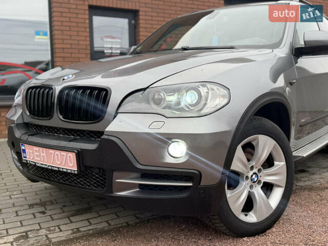 Серый БМВ Х5, объемом двигателя 3 л и пробегом 235 тыс. км за 17500 $, фото 5 на Automoto.ua