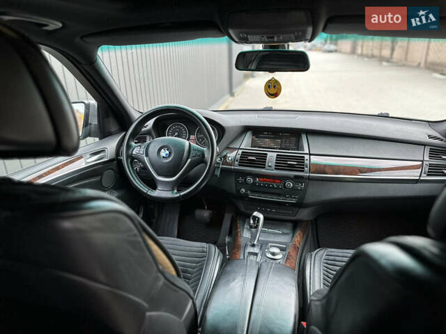 Сірий БМВ Х5, об'ємом двигуна 3 л та пробігом 255 тис. км за 16000 $, фото 7 на Automoto.ua