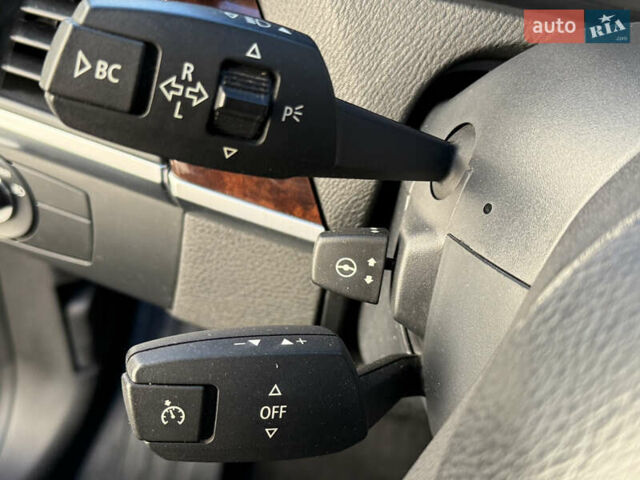 Сірий БМВ Х5, об'ємом двигуна 3 л та пробігом 260 тис. км за 11700 $, фото 43 на Automoto.ua