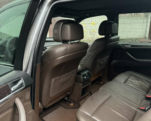 Сірий БМВ Х5, об'ємом двигуна 3 л та пробігом 288 тис. км за 17300 $, фото 12 на Automoto.ua