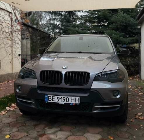 Сірий БМВ Х5, об'ємом двигуна 3 л та пробігом 250 тис. км за 14500 $, фото 1 на Automoto.ua