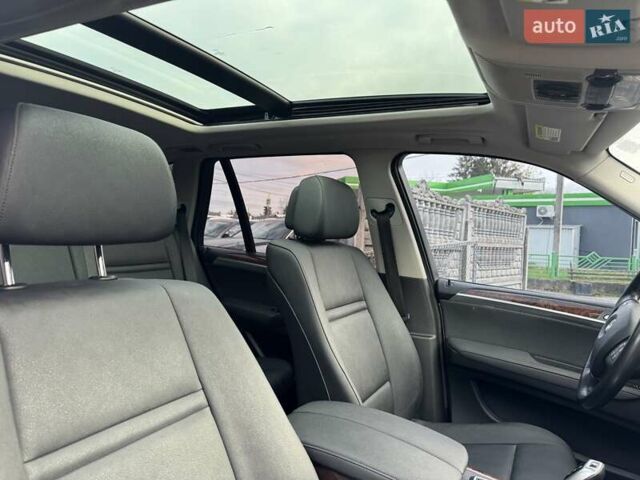 Сірий БМВ Х5, об'ємом двигуна 3 л та пробігом 240 тис. км за 10900 $, фото 33 на Automoto.ua