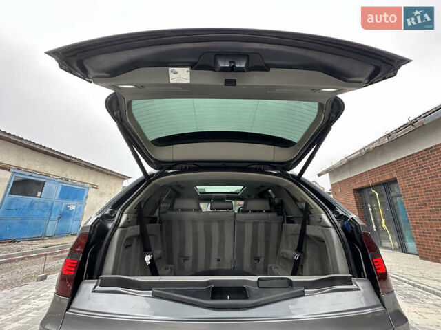 Серый БМВ Х5, объемом двигателя 3 л и пробегом 240 тыс. км за 11000 $, фото 17 на Automoto.ua