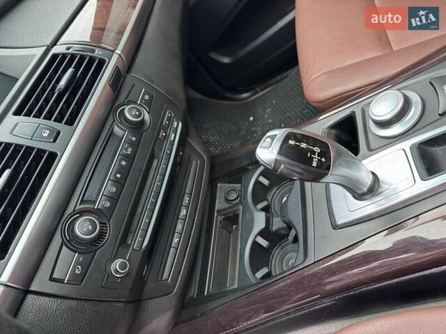 БМВ Х5 2008 в Кривом Роге на Automoto.ua Серый БМВ Х5, объемом двигателя 3 л и пробегом 177 тыс. км за 8950 $, фото 14 на Automoto.ua