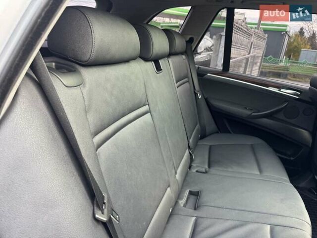 Сірий БМВ Х5, об'ємом двигуна 3 л та пробігом 240 тис. км за 10900 $, фото 28 на Automoto.ua