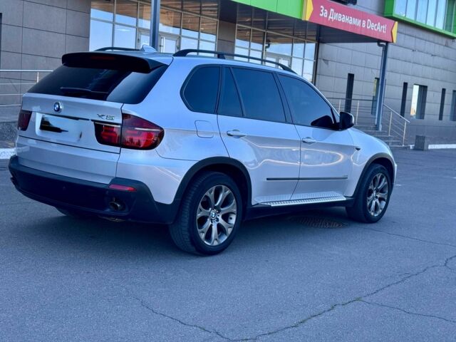 Серый БМВ Х5, объемом двигателя 3 л и пробегом 187 тыс. км за 8999 $, фото 5 на Automoto.ua