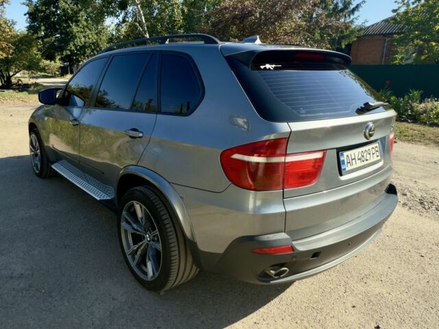 Серый БМВ Х5, объемом двигателя 3 л и пробегом 437 тыс. км за 14800 $, фото 5 на Automoto.ua