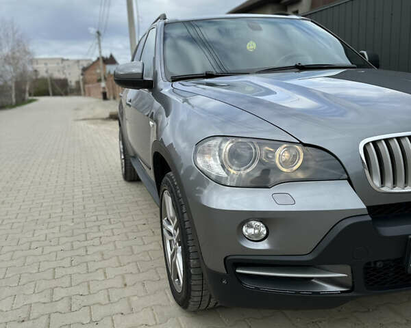 Сірий БМВ Х5, об'ємом двигуна 3 л та пробігом 255 тис. км за 16000 $, фото 2 на Automoto.ua