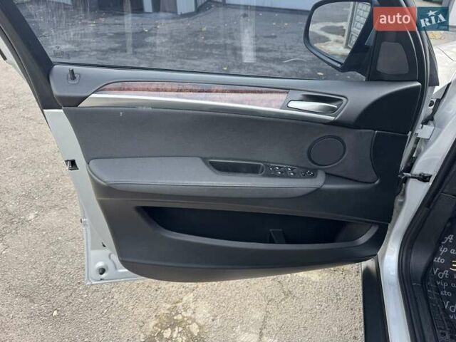 Сірий БМВ Х5, об'ємом двигуна 3 л та пробігом 240 тис. км за 10900 $, фото 63 на Automoto.ua