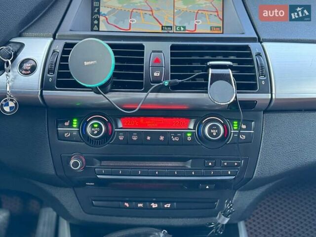 Серый БМВ Х5, объемом двигателя 2.99 л и пробегом 278 тыс. км за 17800 $, фото 17 на Automoto.ua