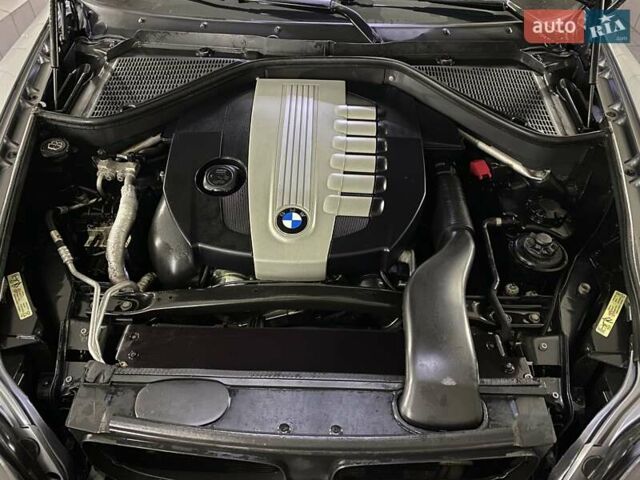 Серый БМВ Х5, объемом двигателя 3 л и пробегом 200 тыс. км за 13999 $, фото 36 на Automoto.ua