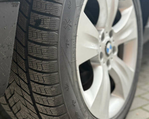 Серый БМВ Х5, объемом двигателя 3 л и пробегом 235 тыс. км за 17500 $, фото 24 на Automoto.ua