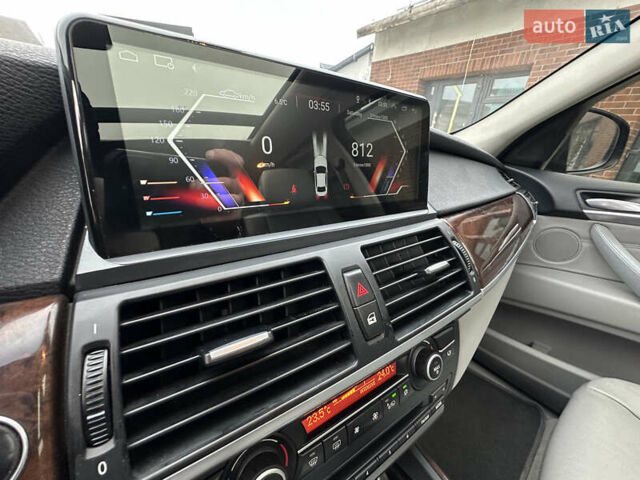 Серый БМВ Х5, объемом двигателя 3 л и пробегом 240 тыс. км за 11000 $, фото 32 на Automoto.ua